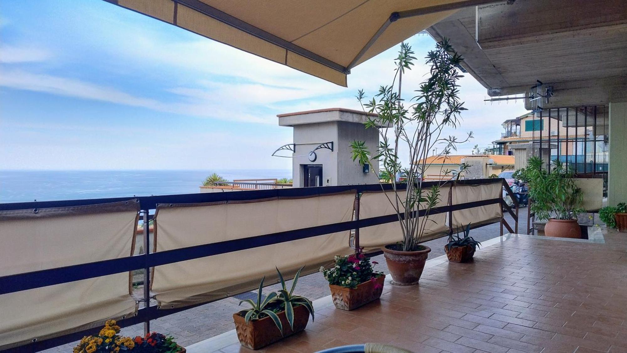 陶尔米纳Mara'S House, 10 Minuti A Piedi Dal Centro, Parcheggio Privato公寓 外观 照片