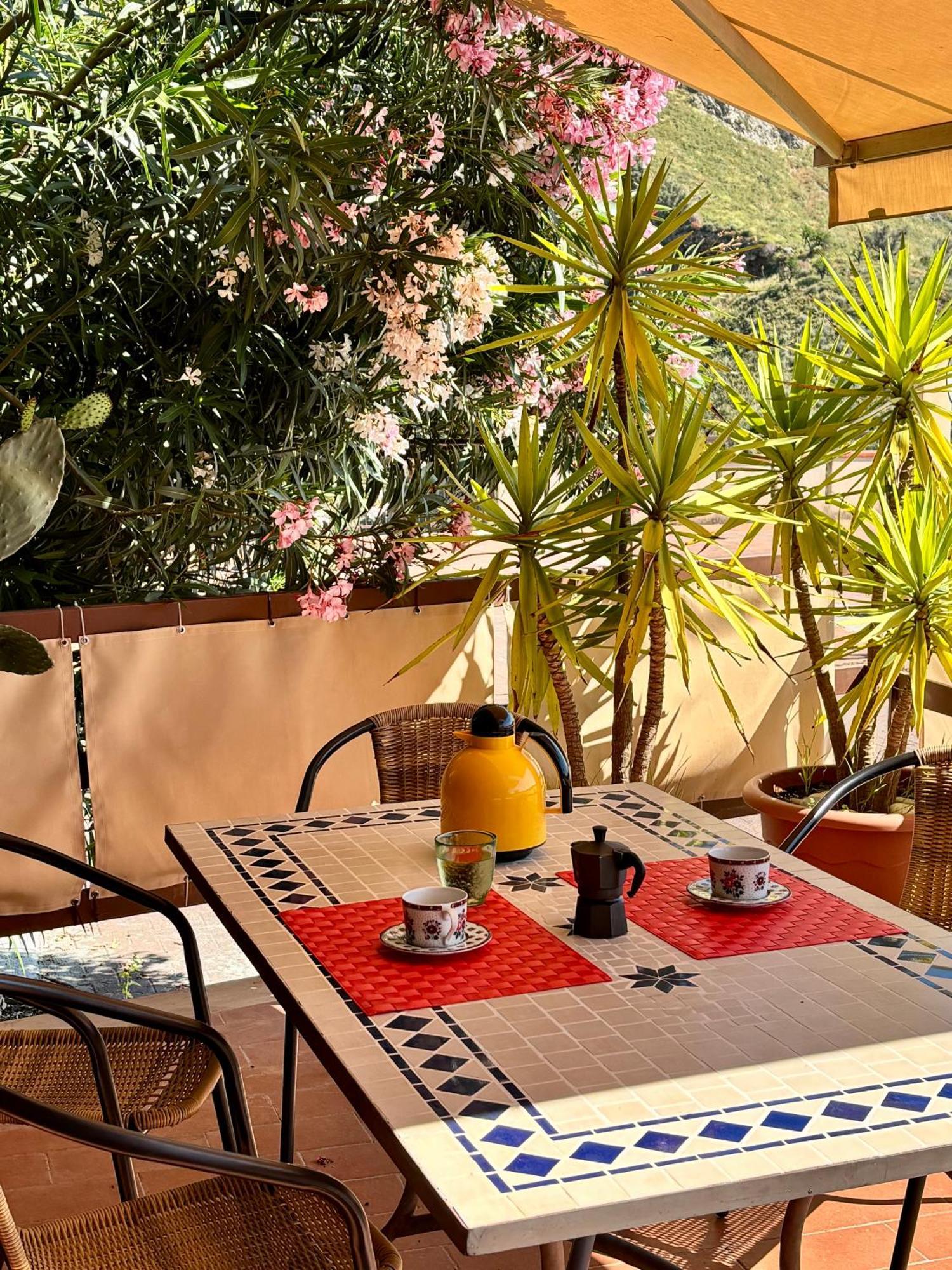 陶尔米纳Mara'S House, 10 Minuti A Piedi Dal Centro, Parcheggio Privato公寓 外观 照片