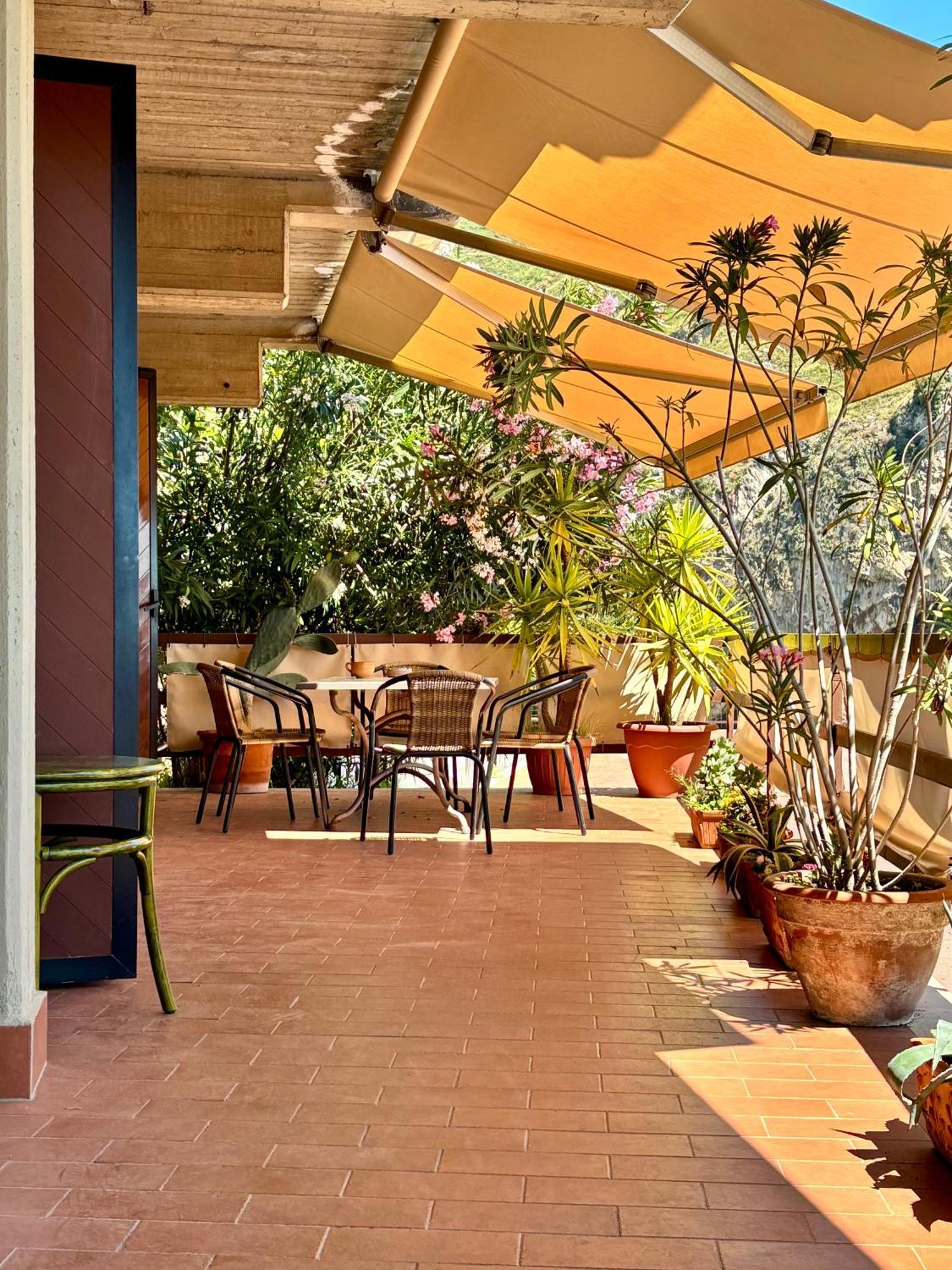 陶尔米纳Mara'S House, 10 Minuti A Piedi Dal Centro, Parcheggio Privato公寓 外观 照片